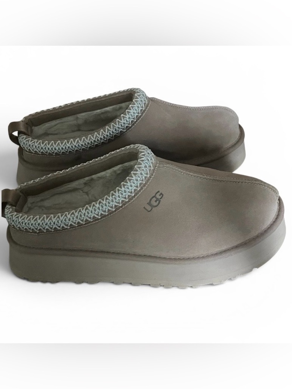 UGG Tasman Slippers Women’s 11 Beige Goat Sheepskin Suede Cozy 1122553